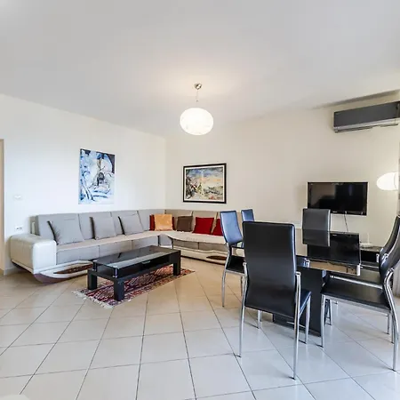 Appartement Bright Sunny By Pikhost Sarandë