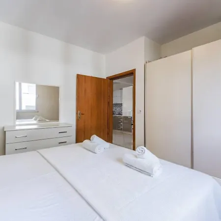 Appartement Bright Sunny By Pikhost Sarandë